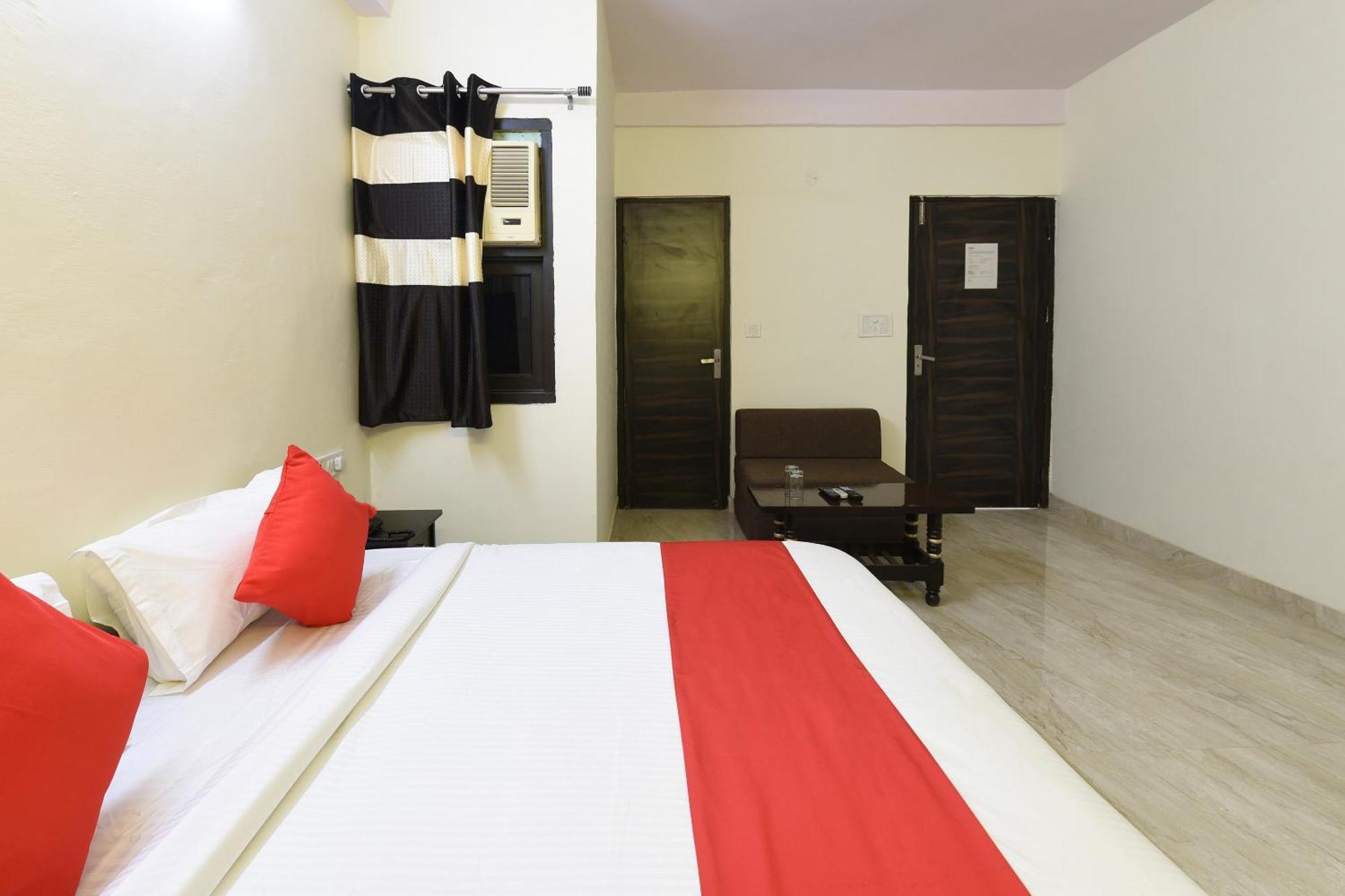 Hotel O Club Residency New Delhi Eksteriør billede