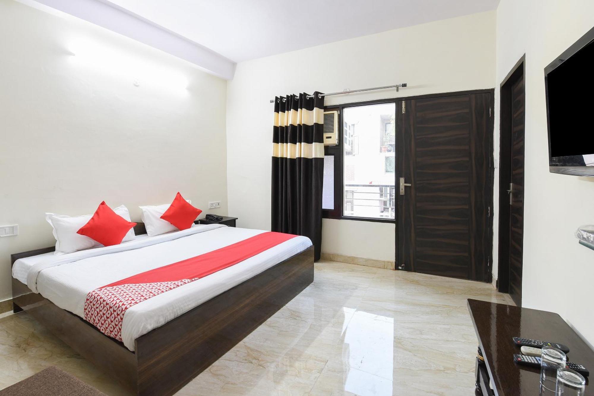 Hotel O Club Residency New Delhi Eksteriør billede
