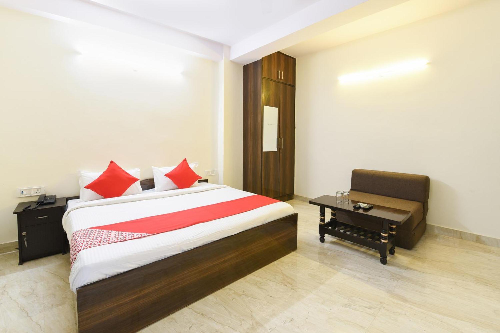 Hotel O Club Residency New Delhi Eksteriør billede